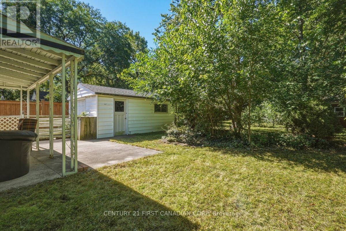407 Boler Road, London South, Ontario  N6K 2K6 - Photo 46 - X13829640