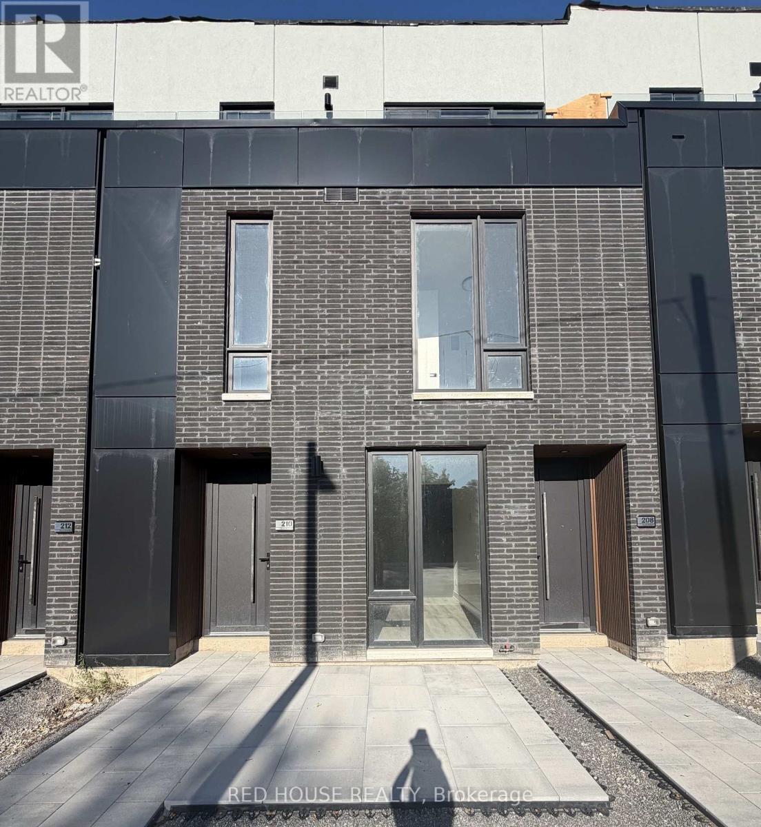 210 ELLIS AVENUE, St. Catharines, Ontario