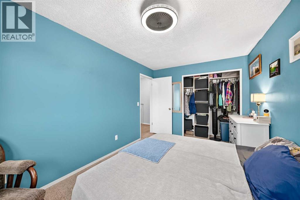 44 Mckinley Road Se, Calgary, Alberta  T2Z 1T6 - Photo 9 - A2347400
