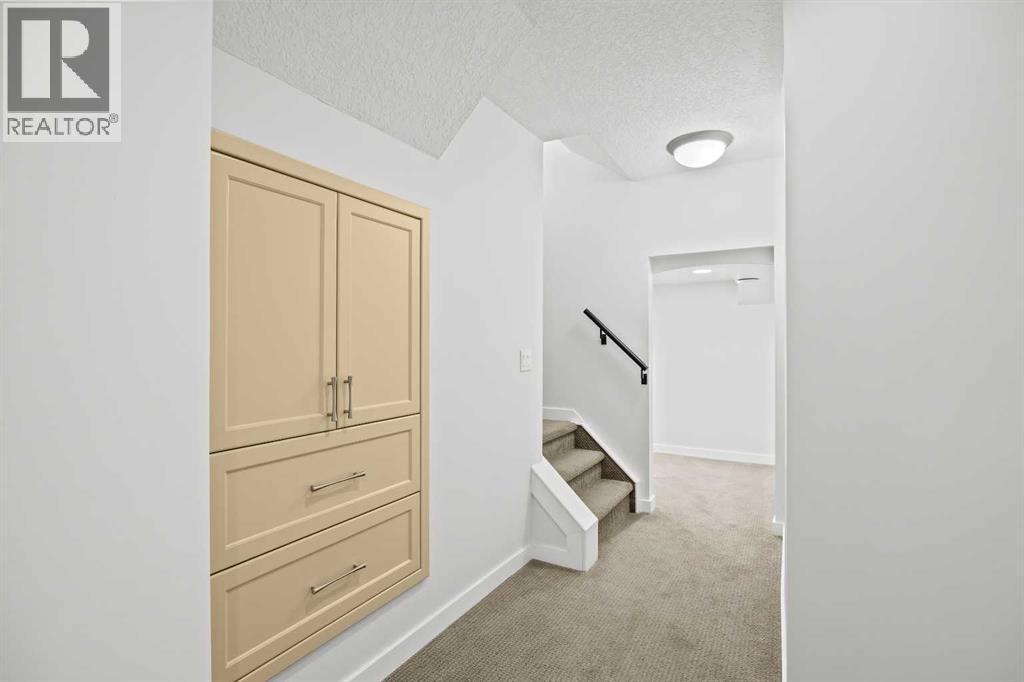 75 Valley Brook Circle NW, Calgary, Alberta  T3B 5S2 - Photo 32 - A2347729