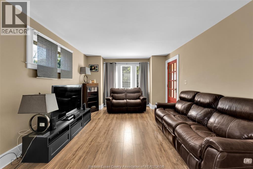 1174 Parent Ave, Windsor, Ontario  N9A 2E5 - Photo 5 - 26023655