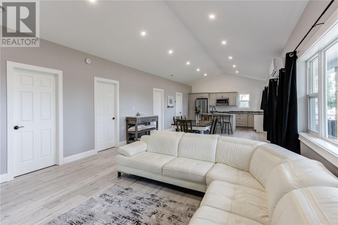 237 Grandor Road, Kagawong, Ontario  P0P 1H0 - Photo 5 - 2130584