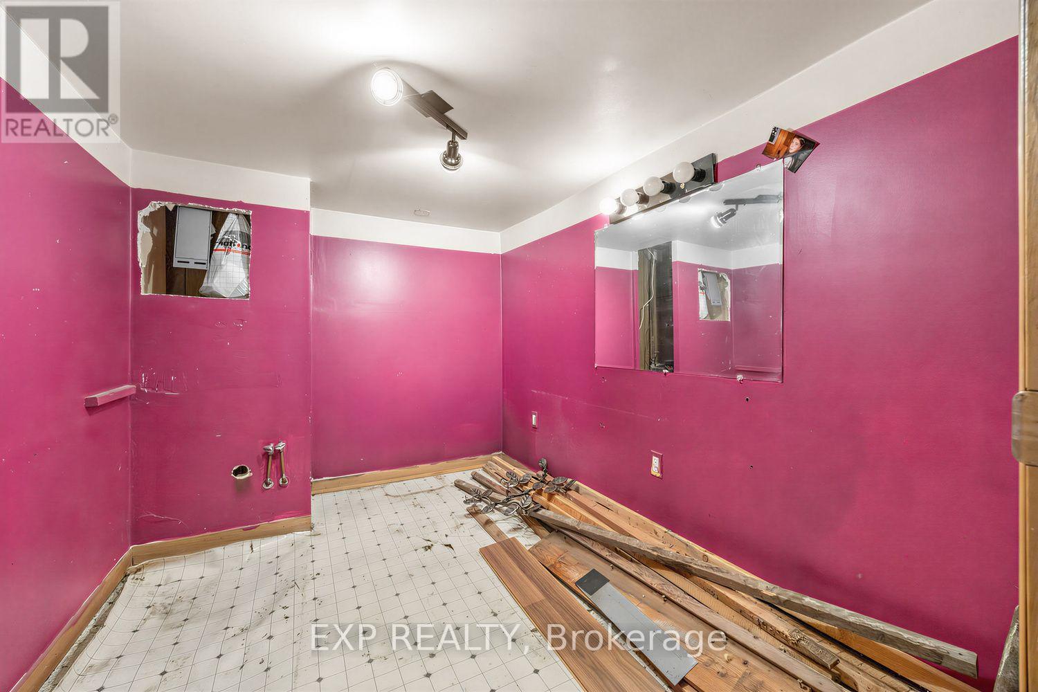 511 Carlaw Avenue, Toronto, Ontario M4K 3J3 - Photo 19 - E13601964