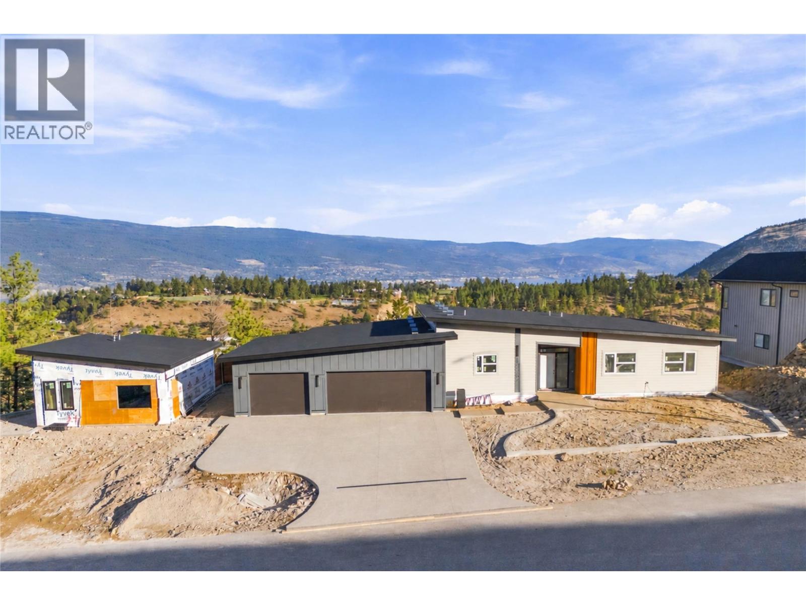 17587 Sanborn Street, Summerland, British Columbia