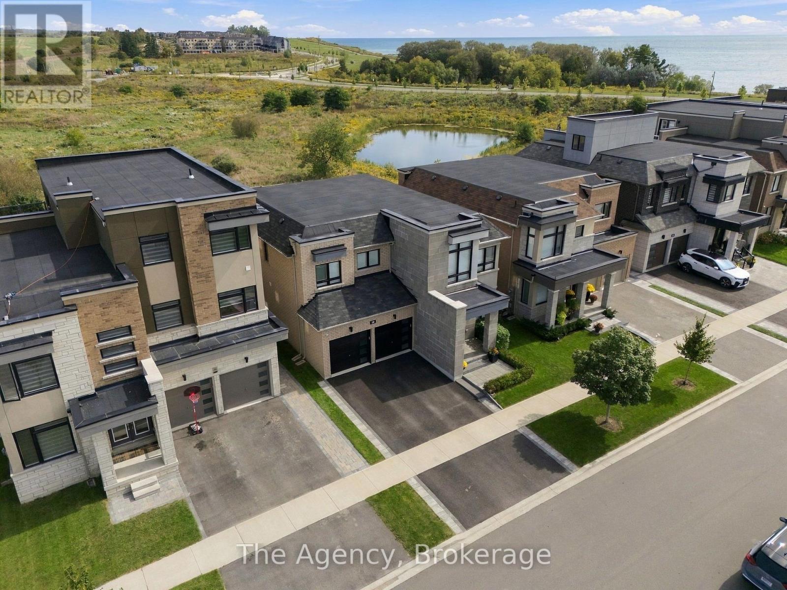 39 Yacht Drive, Clarington, Ontario  L1C 4B1 - Photo 3 - E13830044