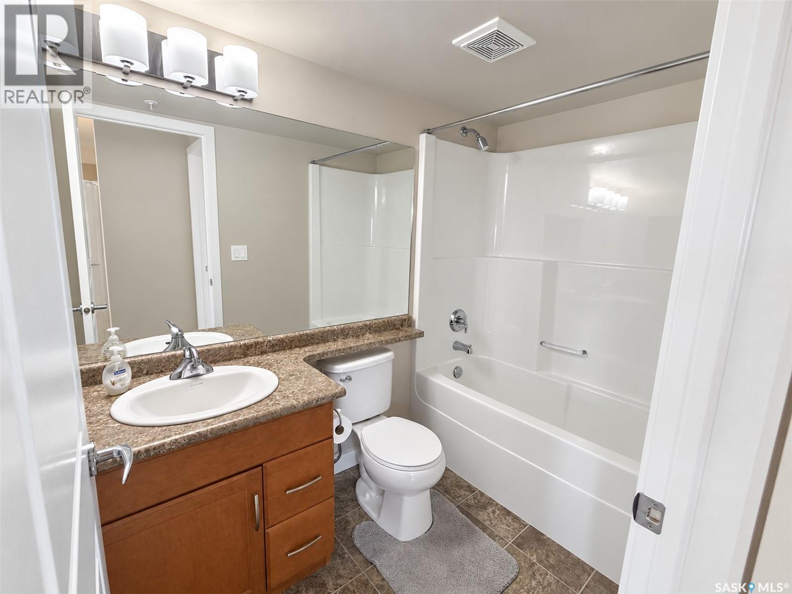205 2311 Windsor Park Road, Regina, Saskatchewan  S4V 1S2 - Photo 29 - SK049592