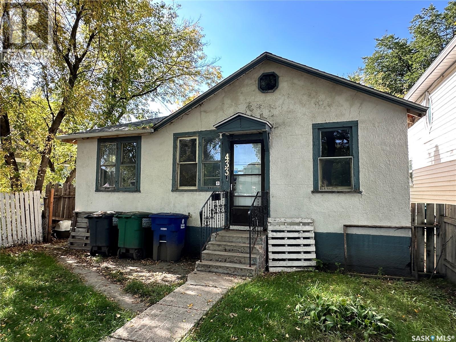433 I Avenue S, Saskatoon, Saskatchewan  S7M 1Y3 - Photo 1 - SK049501