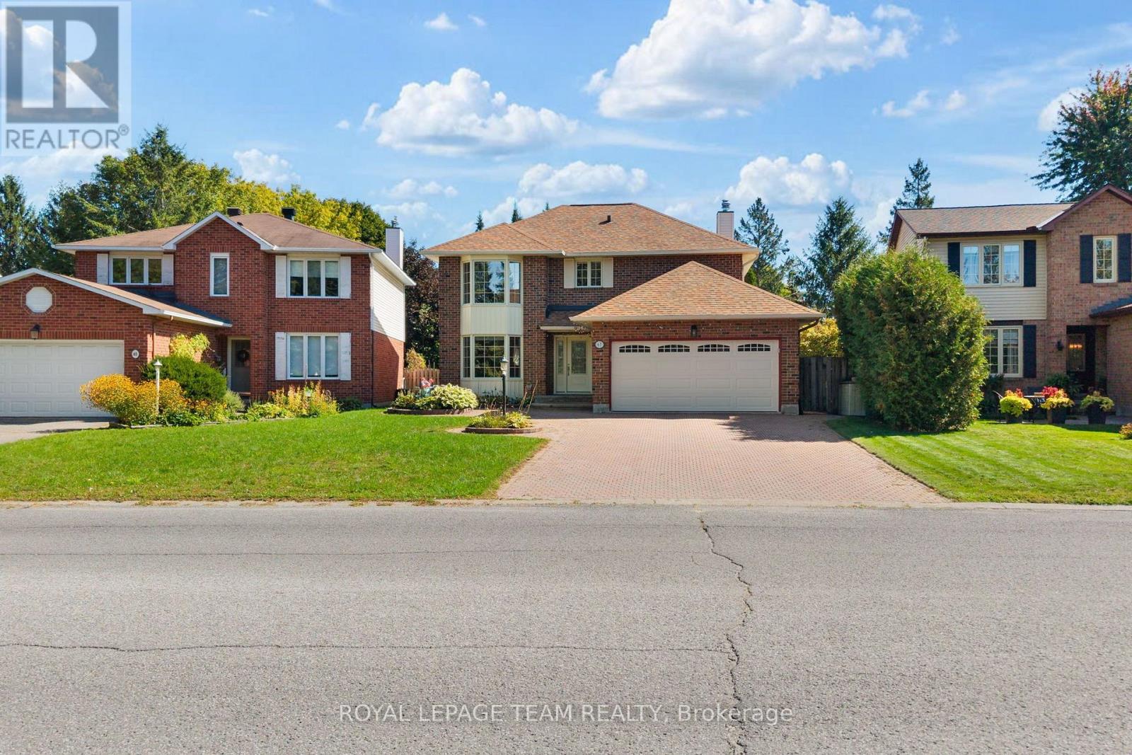 67 HOLITMAN DRIVE, Ottawa, Ontario