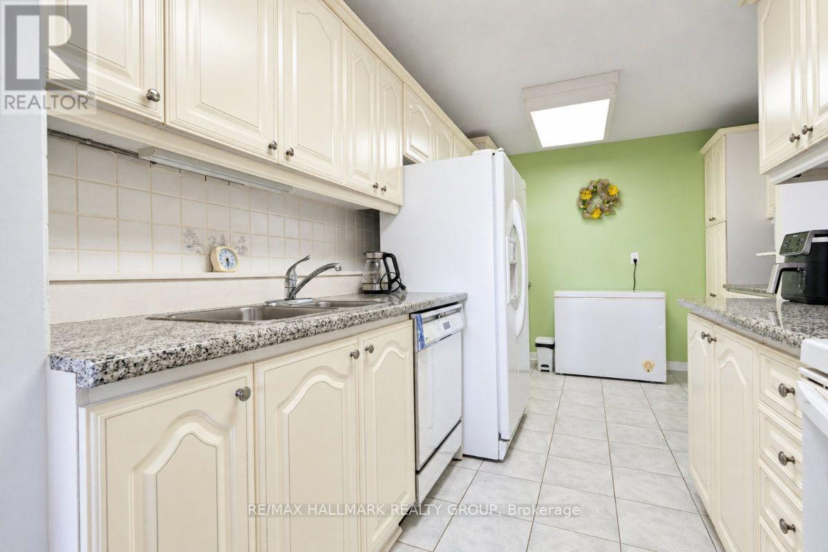 810 - 515 St Laurent Boulevard, Ottawa, Ontario  K1K 3X5 - Photo 16 - X13830040