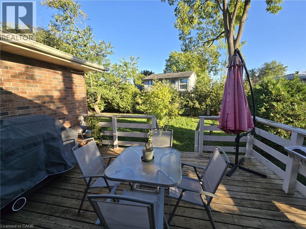 410 Lakeview Drive, Waterloo, Ontario N2L 4Z6 - Photo 23 - 40866480