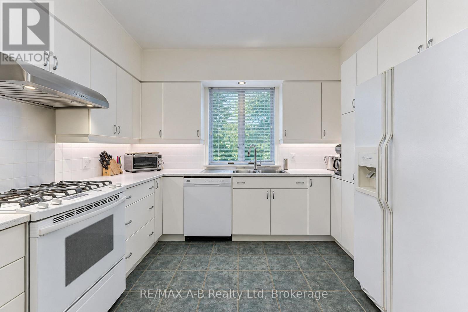 204 Delamere Avenue, Stratford, Ontario  N5A 4Z5 - Photo 11 - X13829822