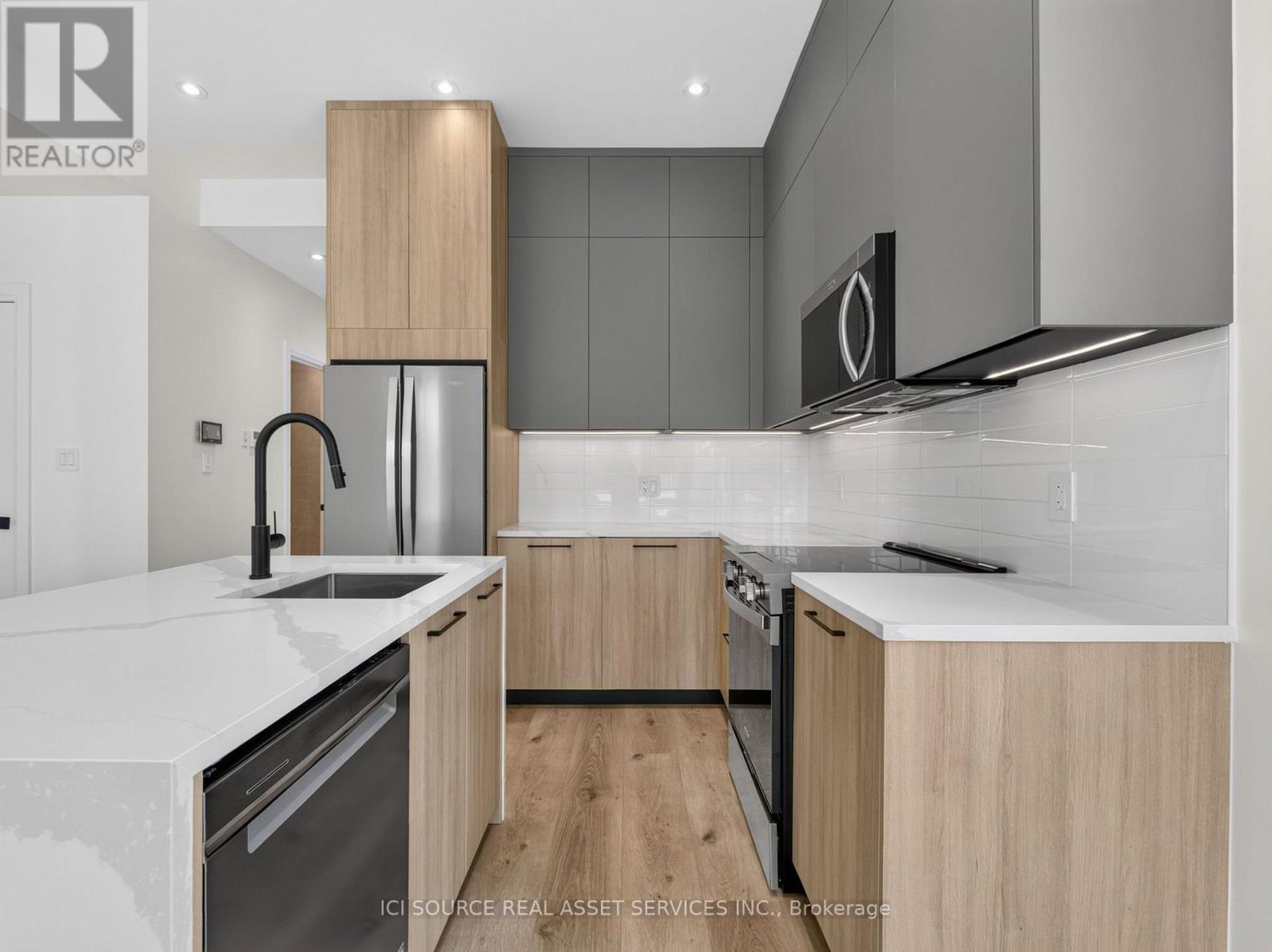 Unit 2 - 28 Norcross Road, Toronto, Ontario  M3H 2R4 - Photo 9 - C13829826