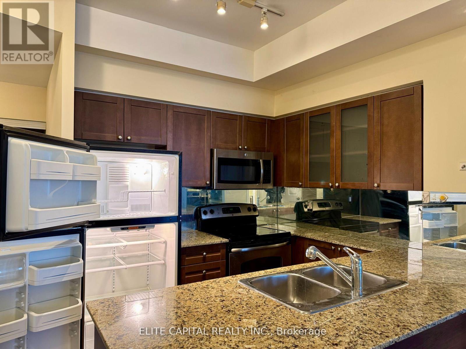 3502 - 761 Bay Street, Toronto, Ontario  M5G 2R2 - Photo 2 - C13829838