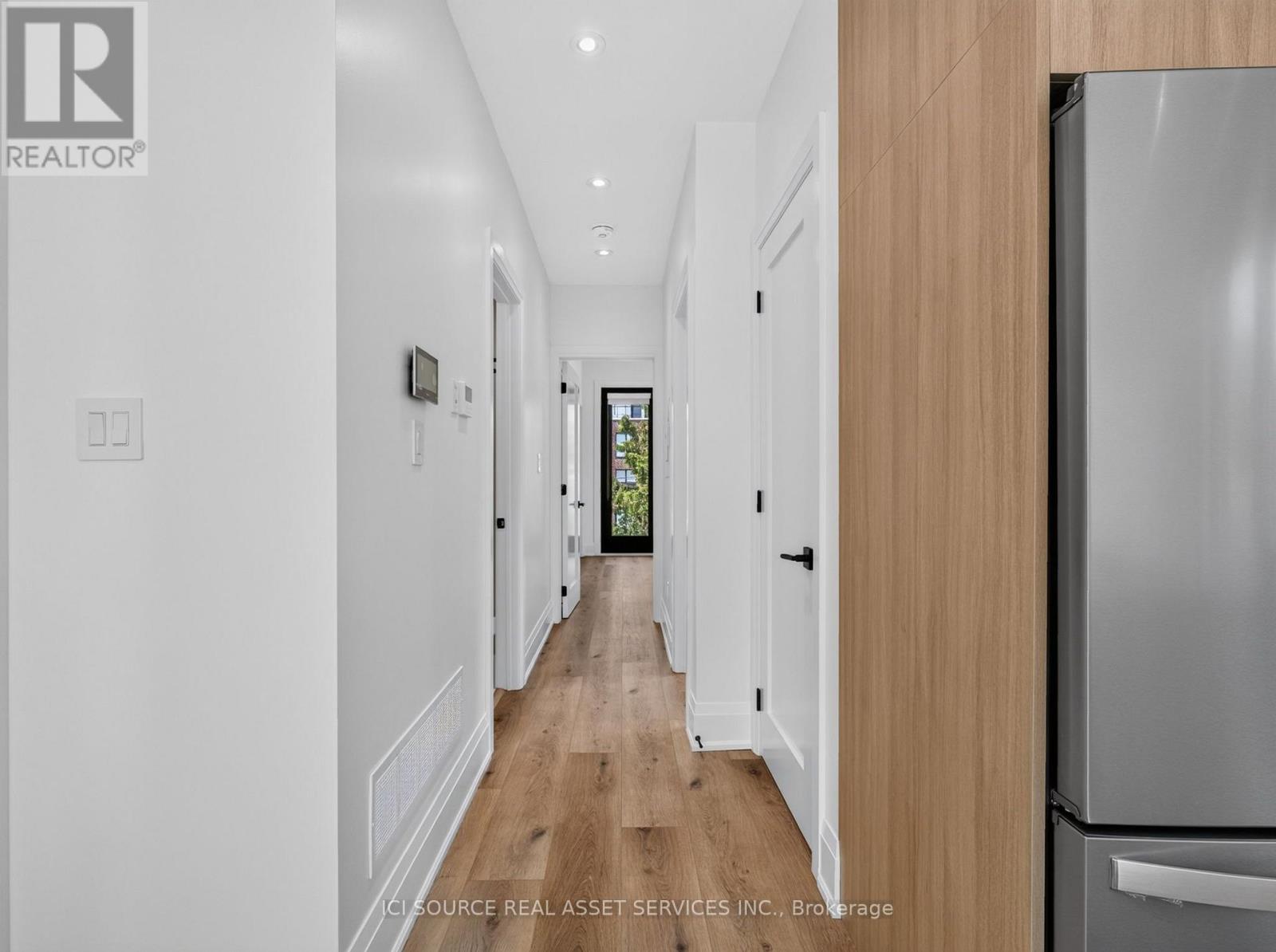 Unit 4 - 28 Norcross Road, Toronto, Ontario  M3H 2R4 - Photo 10 - C13829882