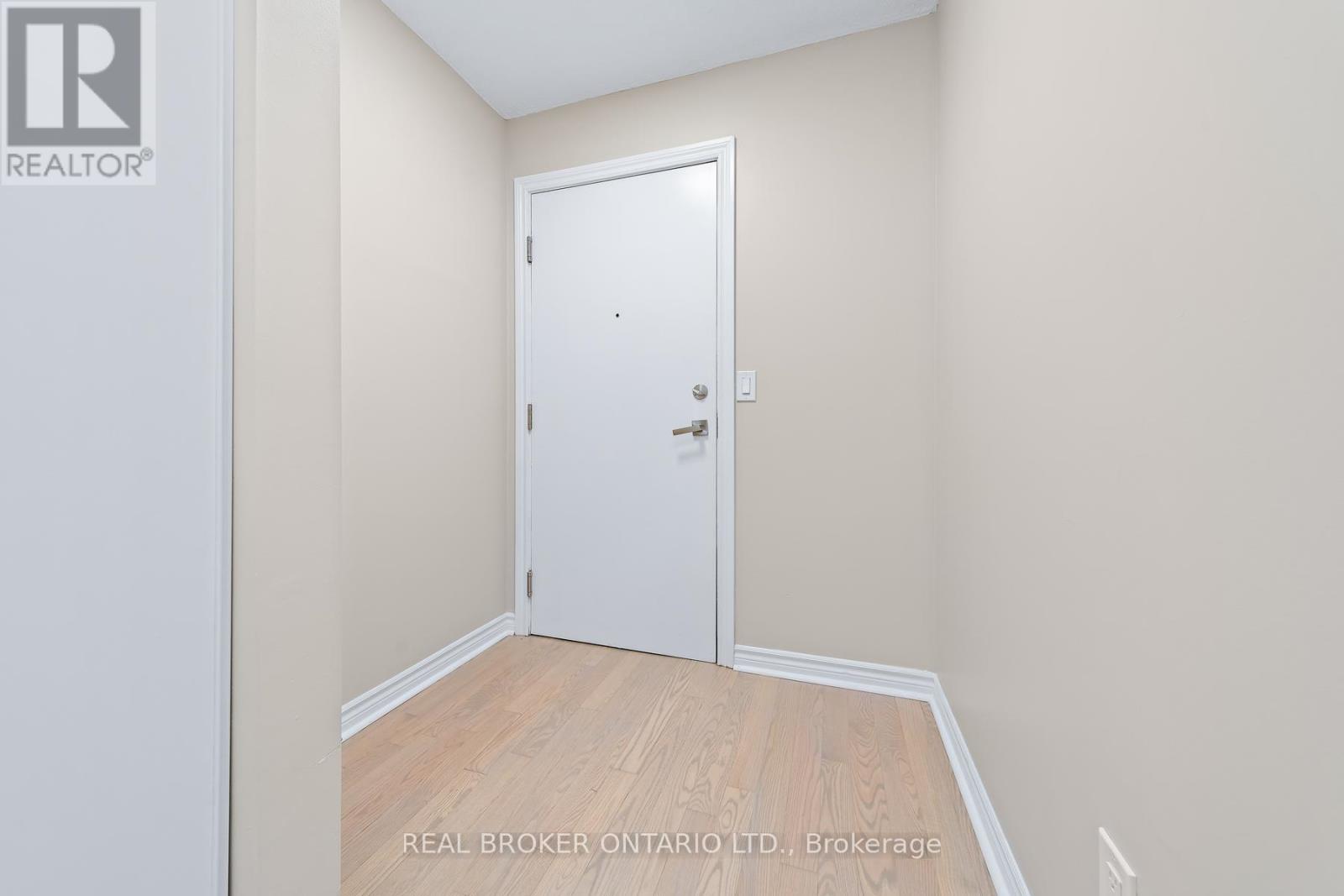1526 - 250 Wellington Street W, Toronto, Ontario  M5V 3P6 - Photo 3 - C13829970