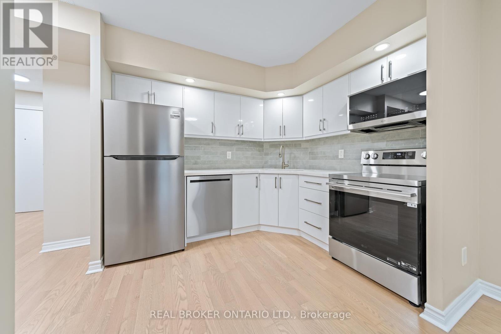 1526 - 250 Wellington Street W, Toronto, Ontario  M5V 3P6 - Photo 4 - C13829970