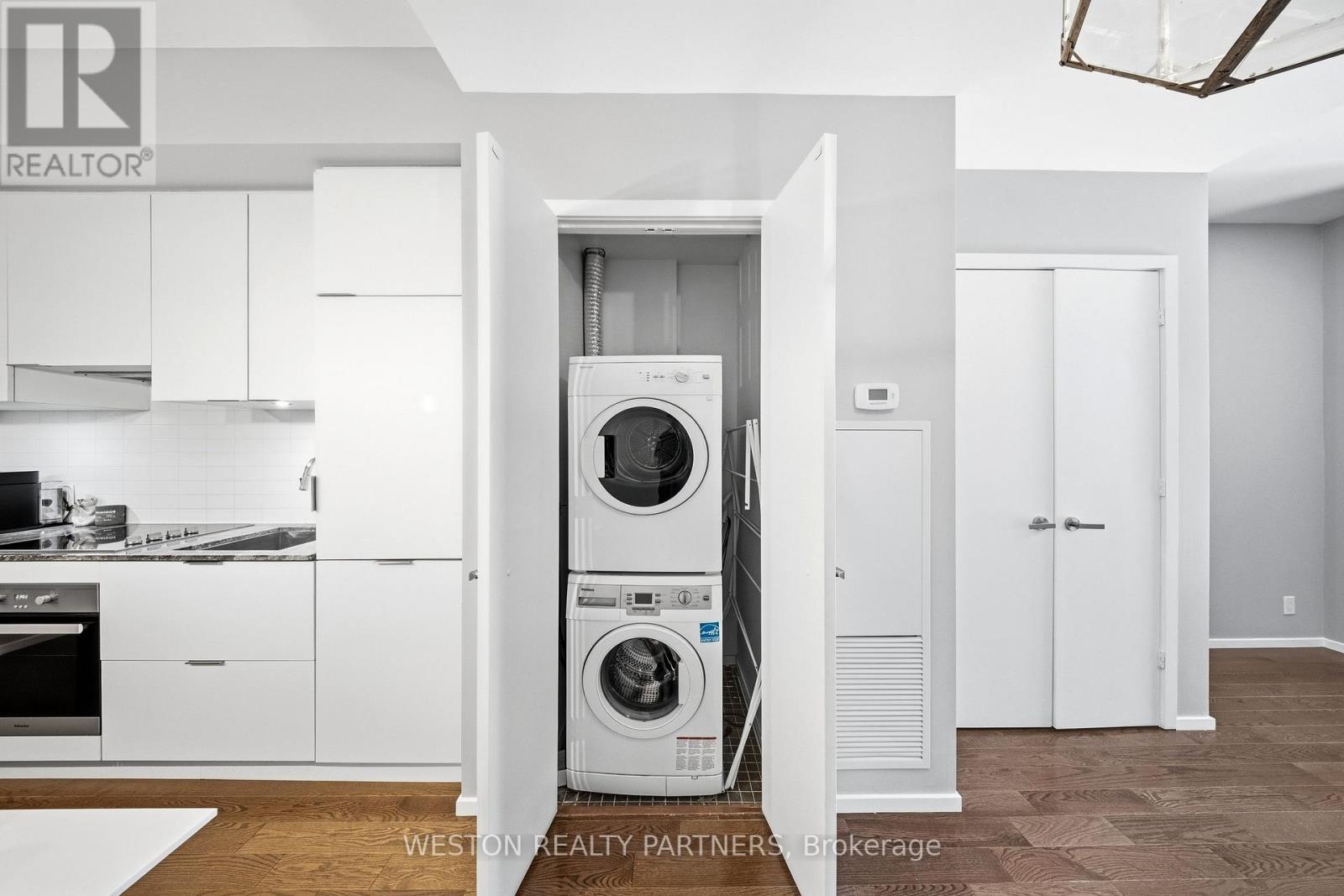 5 St Joseph Street, Toronto, Ontario  M4Y 0B6 - Photo 10 - C13830032