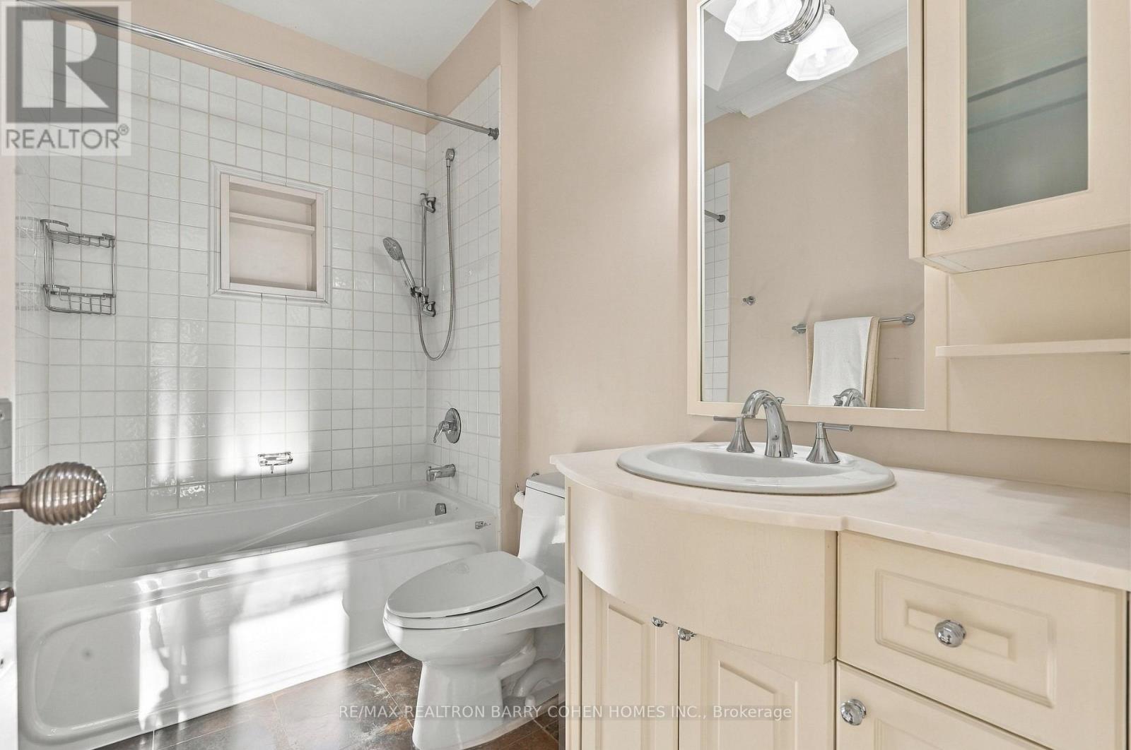 11 Doon Road, Toronto, Ontario  M2L 1M1 - Photo 23 - C13830056