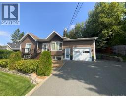 56 des Gouverneurs Street, Edmundston, New Brunswick