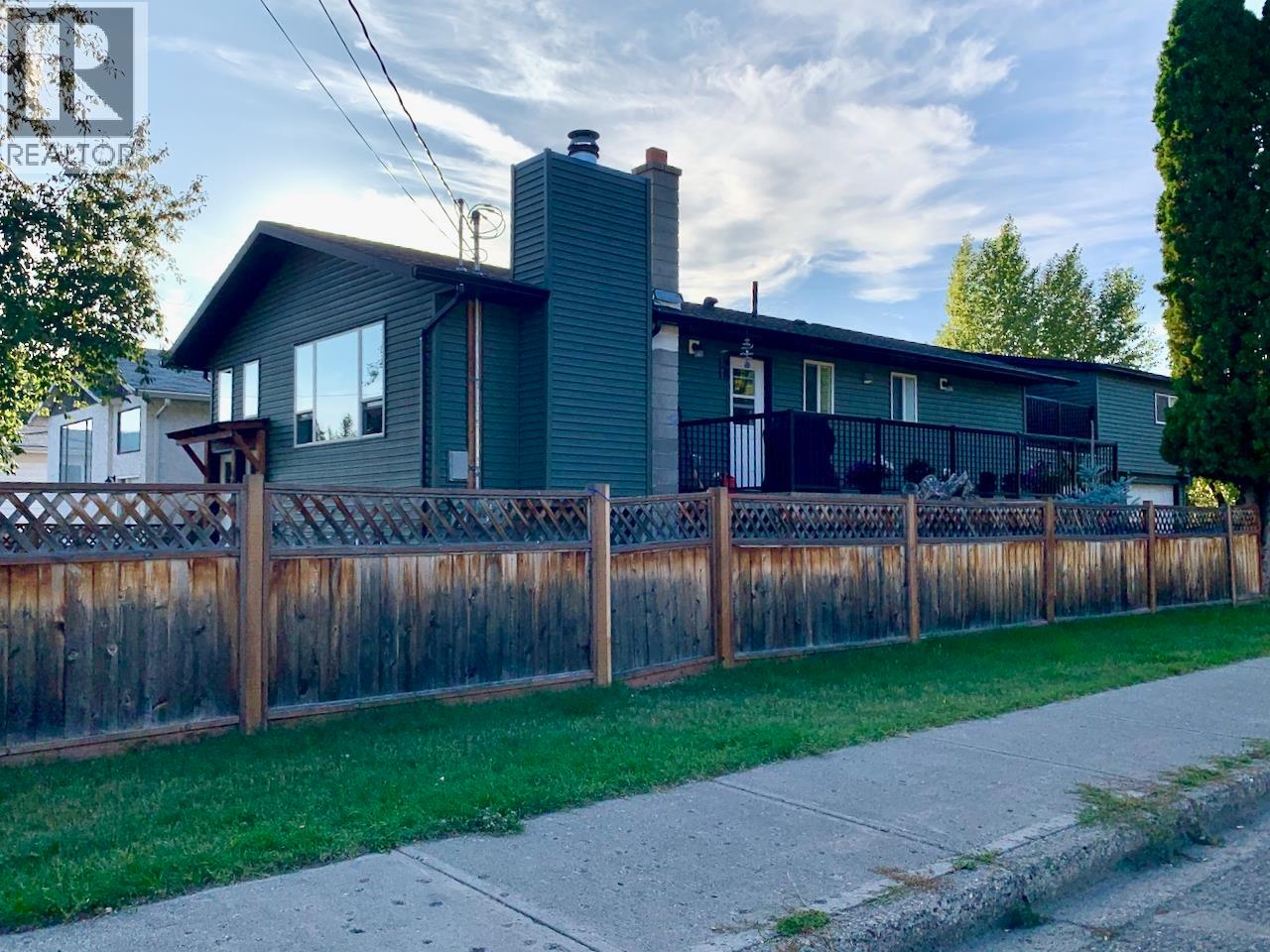 974 Huston Street, Williams Lake, British Columbia  V2G 2V4 - Photo 2 - R3169610