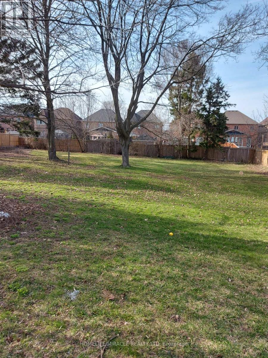 544 Gillmoss Road, Pickering, Ontario L1W 3J4 - Photo 10 - E13830022