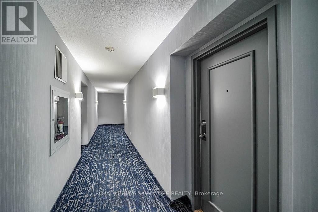 611 - 2550 Lawrence Avenue E, Toronto, Ontario  M1P 2R7 - Photo 6 - E13830050