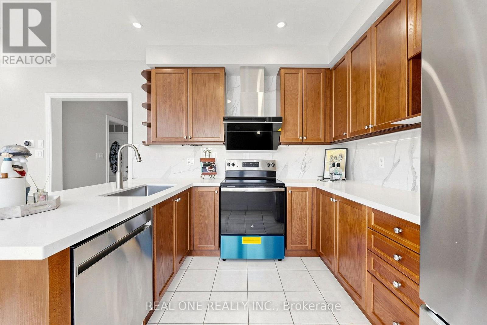 262 Cornell Centre Boulevard, Markham, Ontario  L6B 0V9 - Photo 9 - N13829966