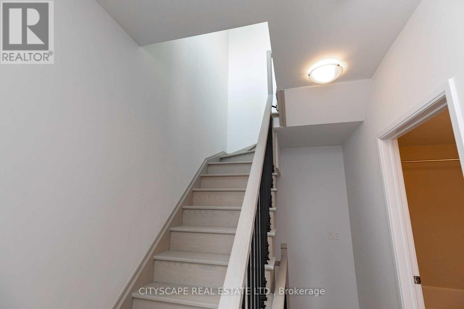 Th 01 - 1010 Portage Parkway, Vaughan, Ontario  L4K 0K3 - Photo 19 - N13830006