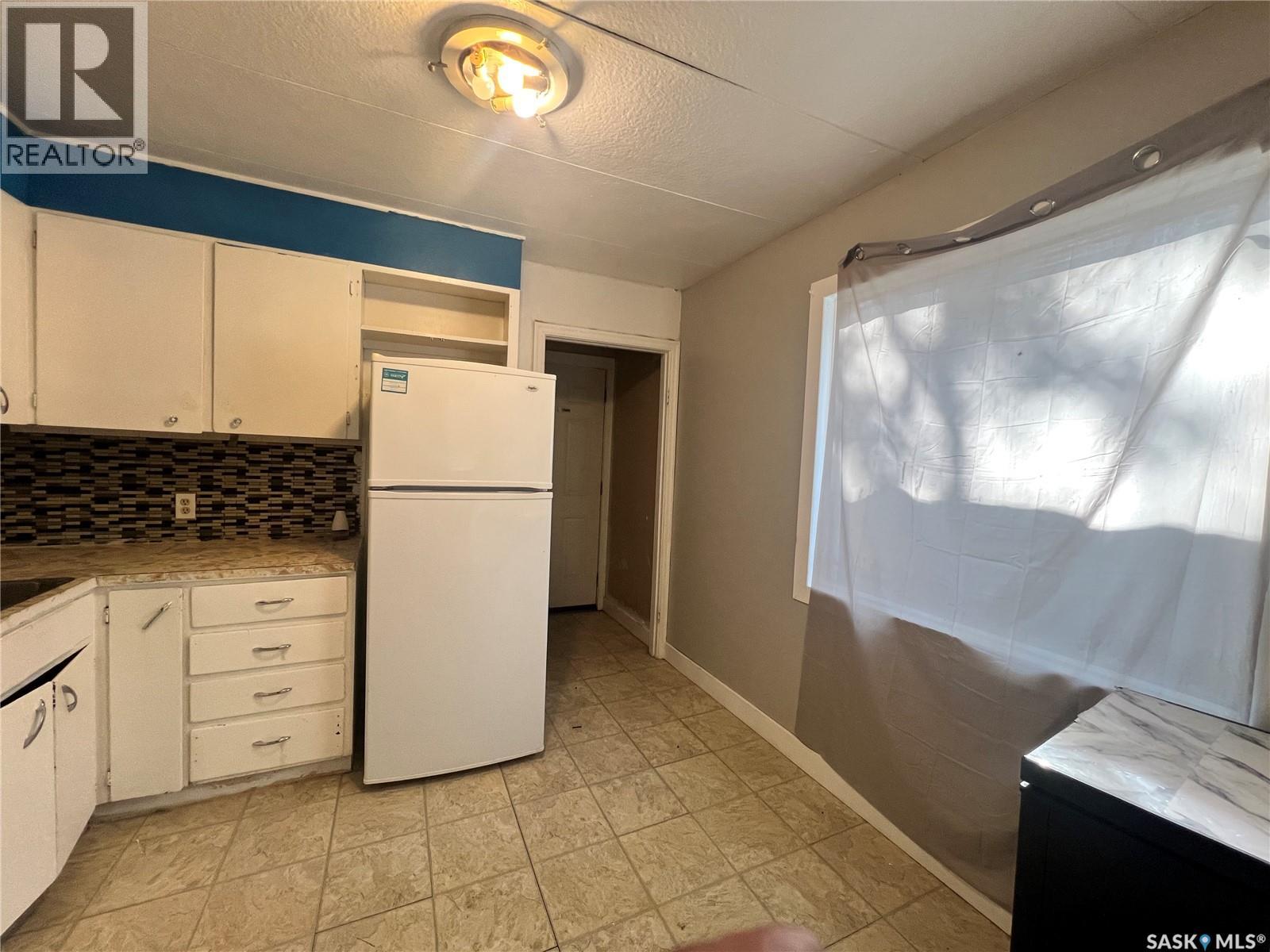 1227 Wascana Street, Regina, Saskatchewan  S4T 4J2 - Photo 7 - SK049597