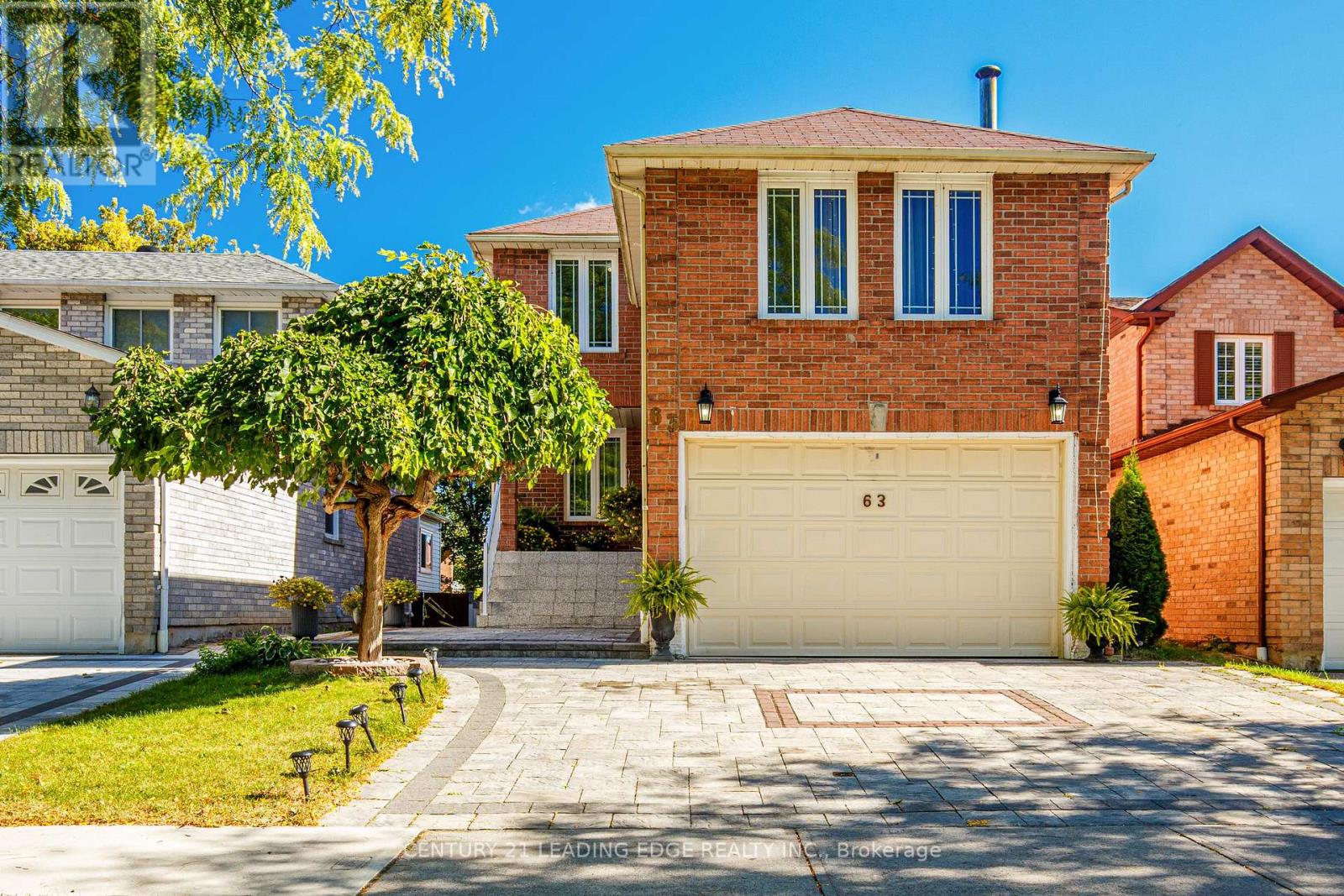 63 Daniels Crescent, Ajax, Ontario  L1T 1X8 - Photo 2 - E13829500
