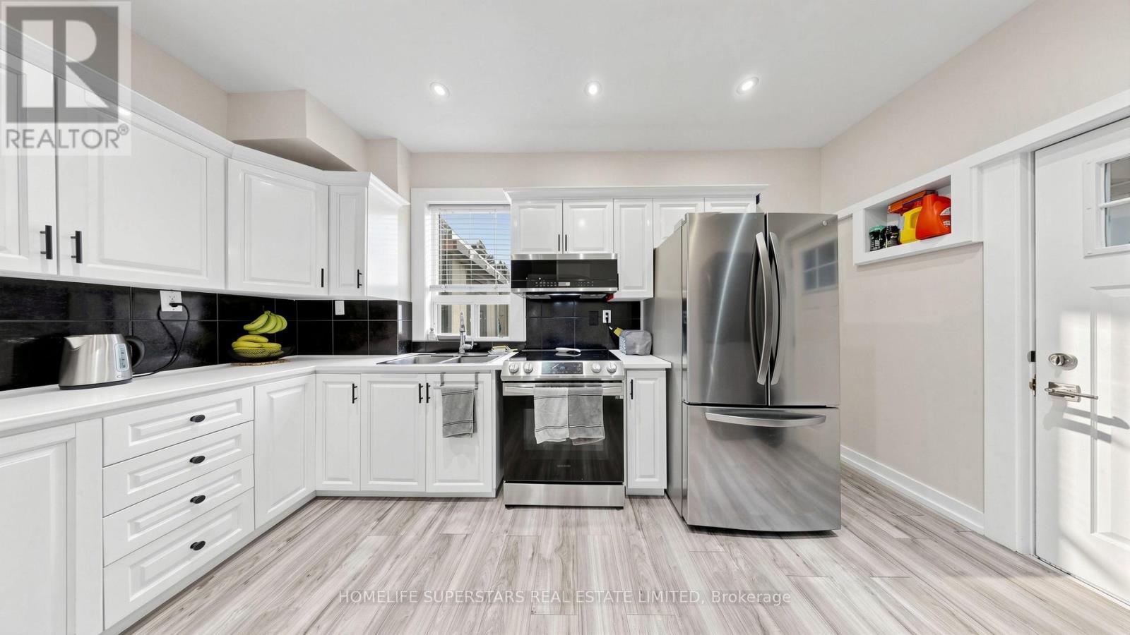 257 Prescott Avenue, Toronto, Ontario  M6N 3G9 - Photo 12 - W13829854