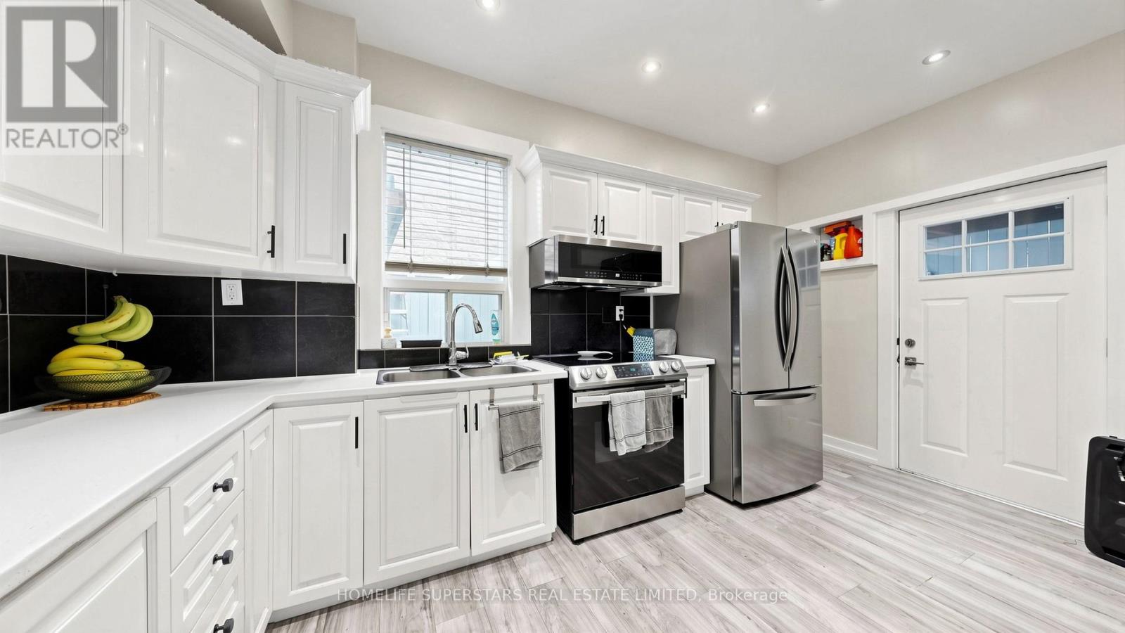 257 Prescott Avenue, Toronto, Ontario  M6N 3G9 - Photo 13 - W13829854