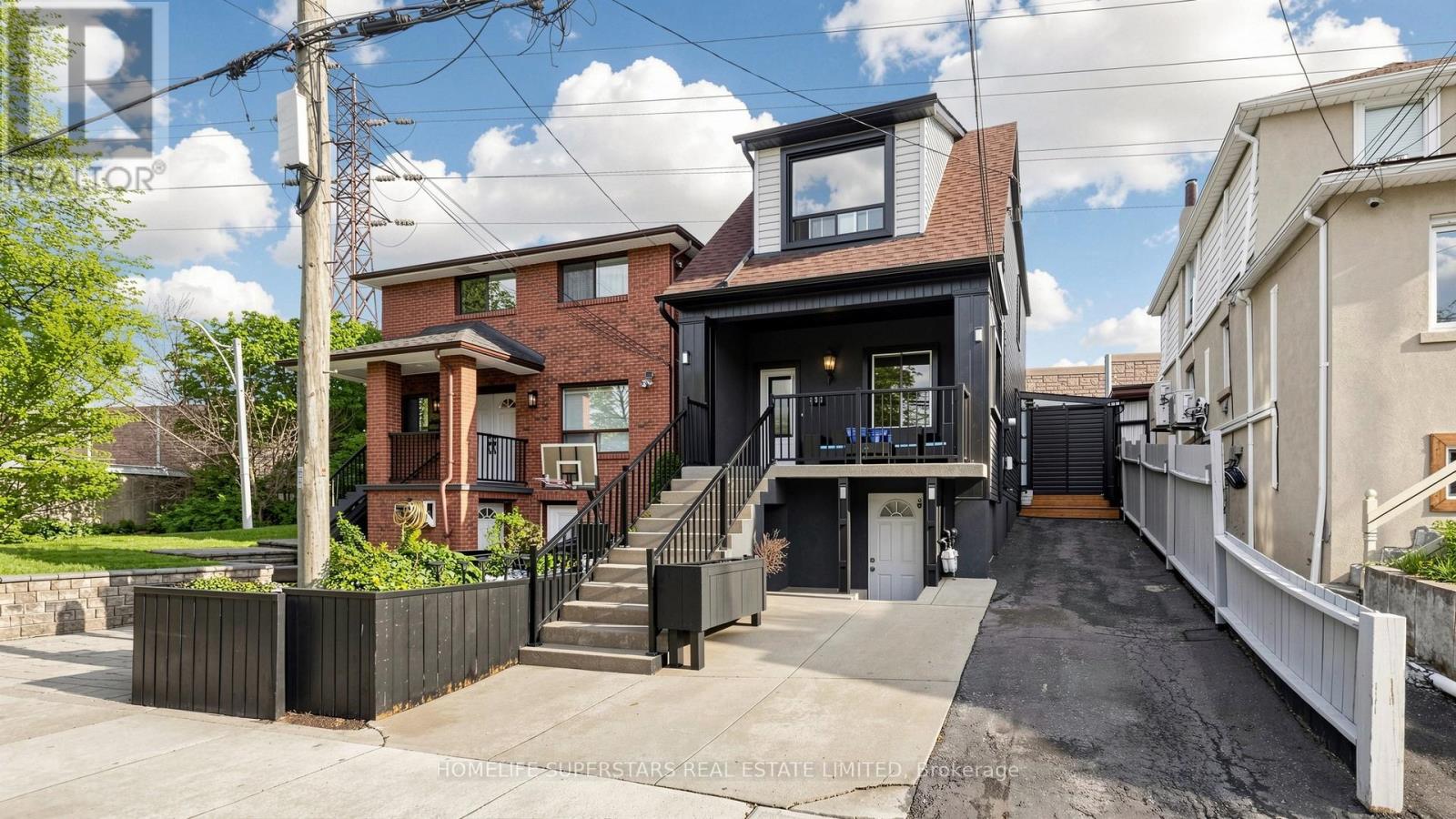 257 Prescott Avenue, Toronto, Ontario  M6N 3G9 - Photo 2 - W13829854