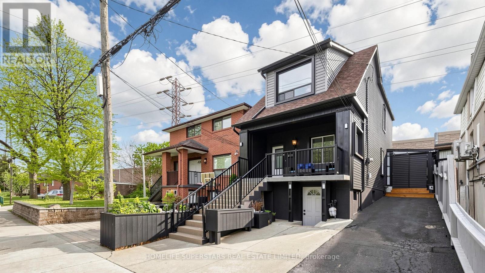 257 Prescott Avenue, Toronto, Ontario  M6N 3G9 - Photo 3 - W13829854