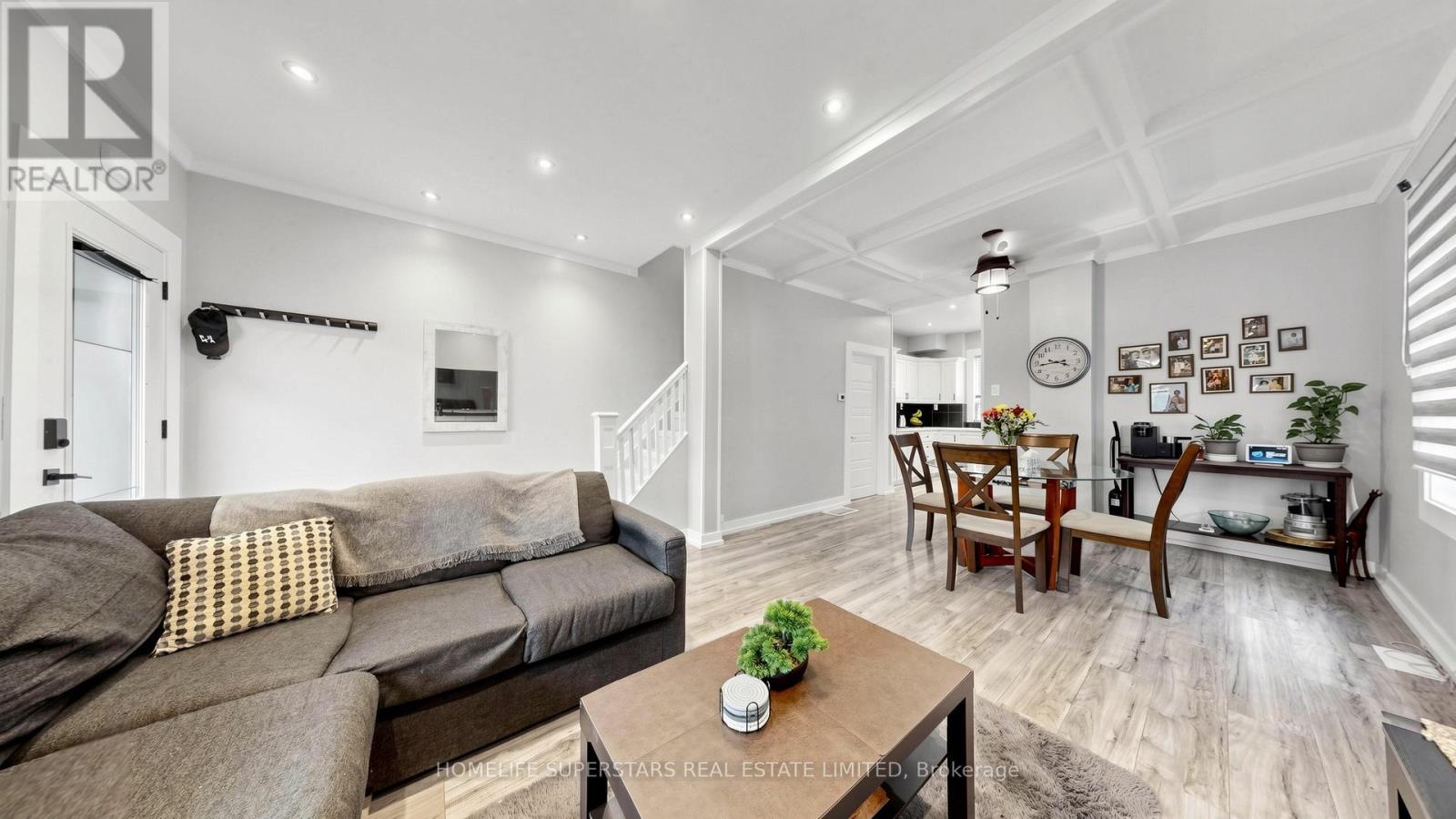 257 Prescott Avenue, Toronto, Ontario  M6N 3G9 - Photo 8 - W13829854