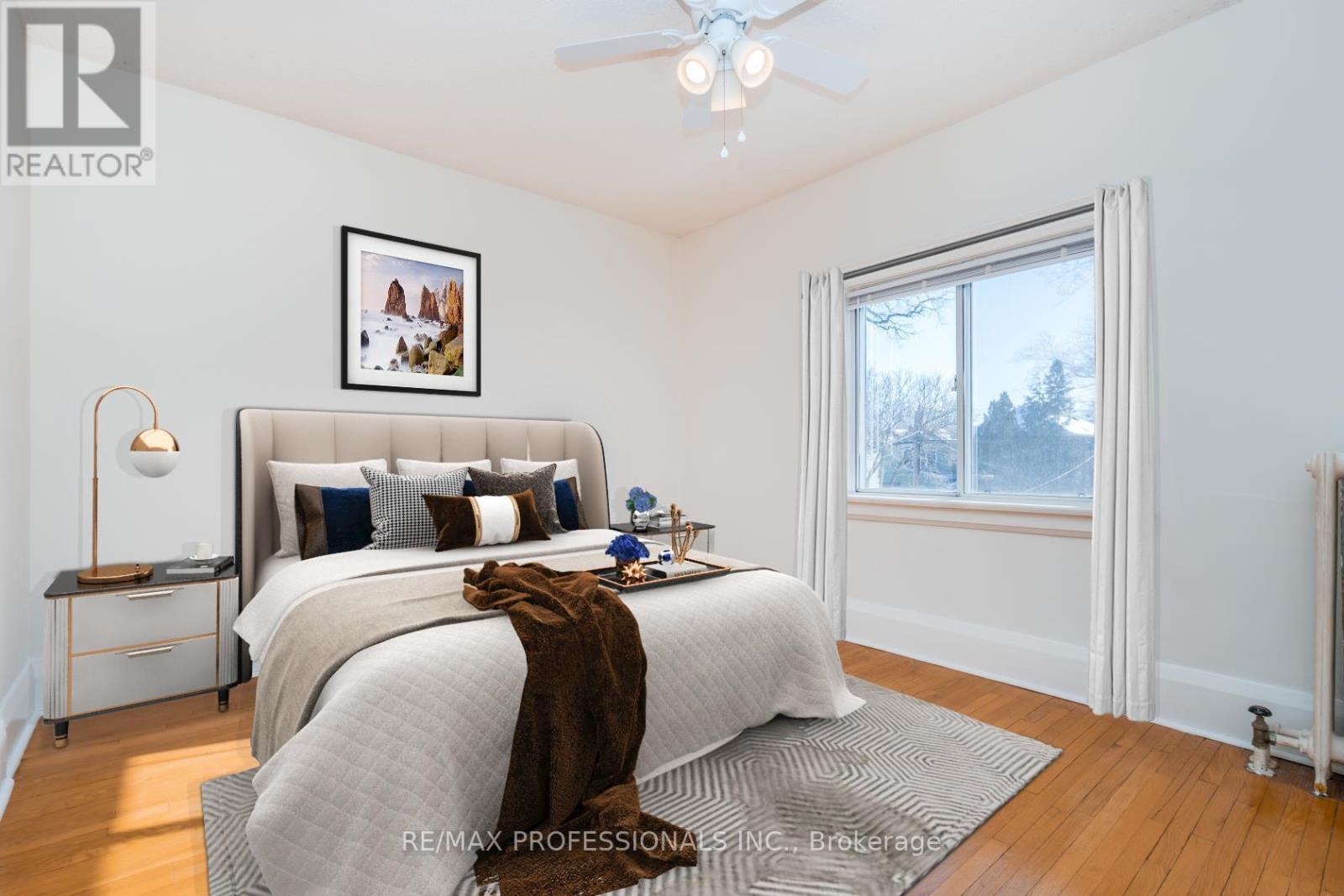 25 Methuen Avenue, Toronto, Ontario  M6S 1Z7 - Photo 2 - W13829878