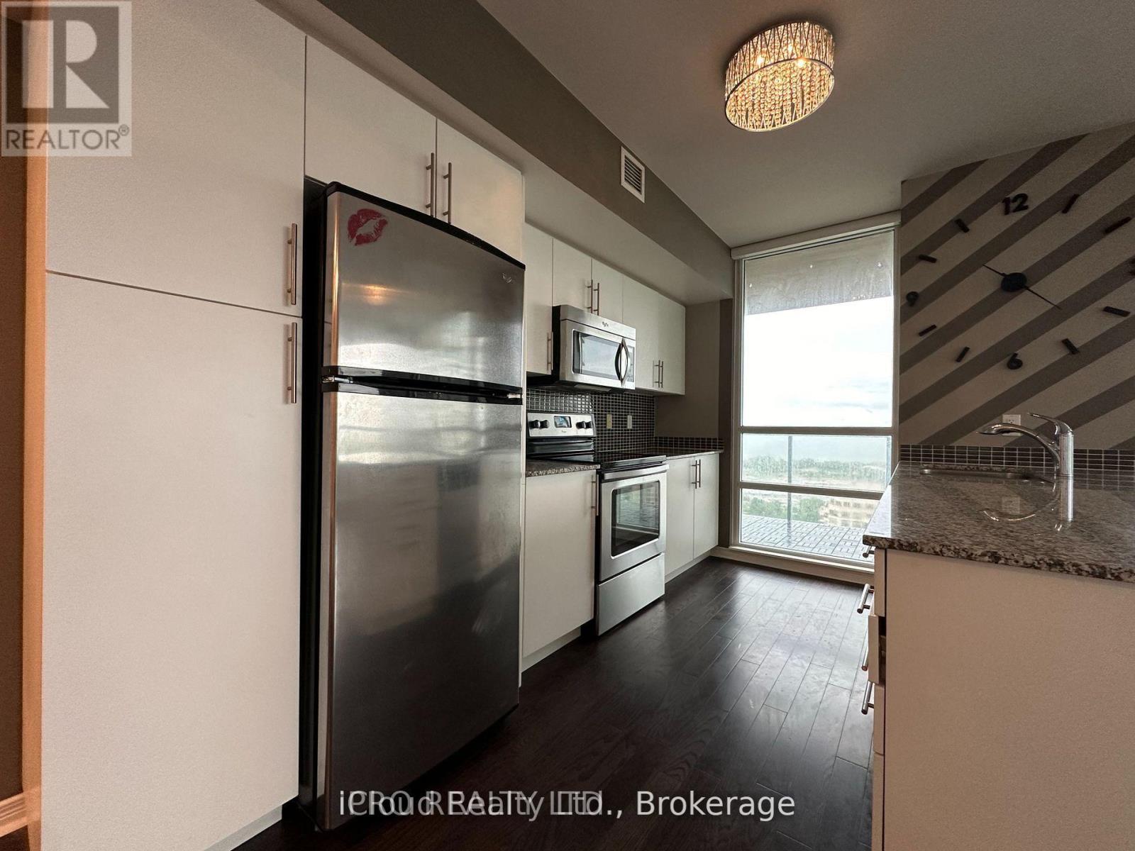 2102 - 2230 LAKE SHORE BOULEVARD W, Toronto, Ontario