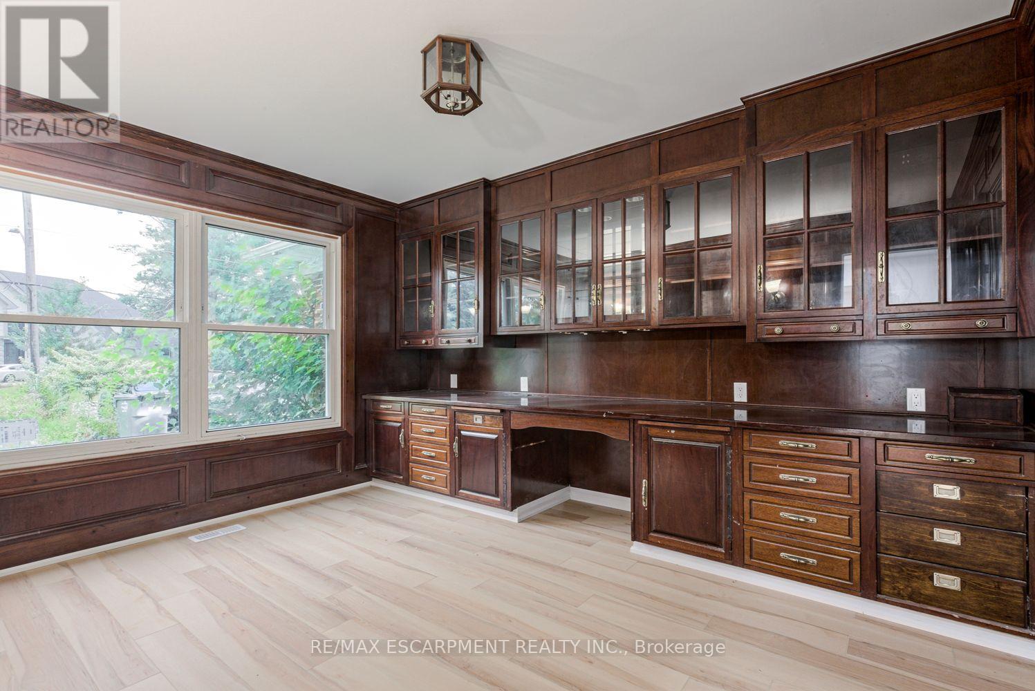 2104 Mississauga Road, Mississauga, Ontario  L5H 2K6 - Photo 4 - W13829980