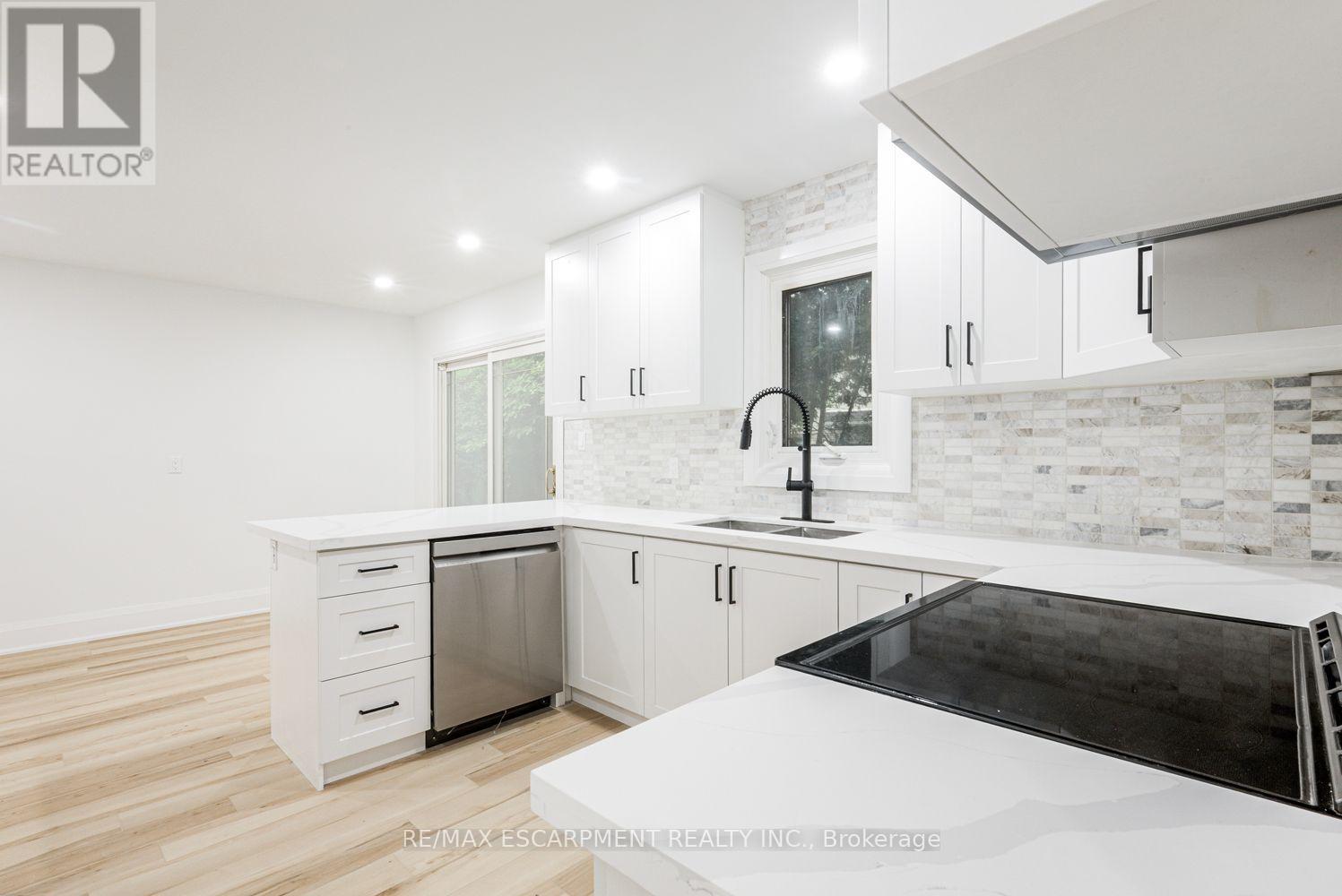 2104 Mississauga Road, Mississauga, Ontario  L5H 2K6 - Photo 9 - W13829980