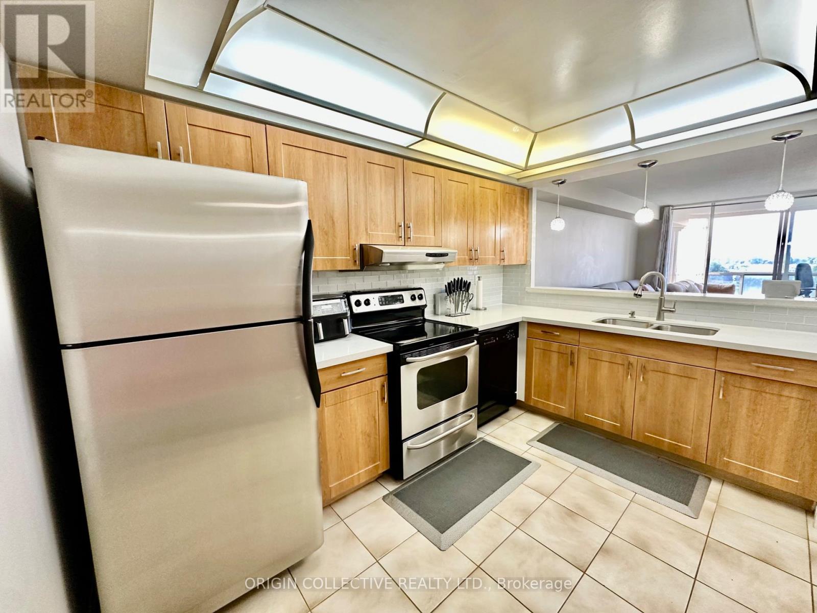 905 - 24 Hanover Road, Brampton, Ontario  L6S 5K8 - Photo 7 - W13830000