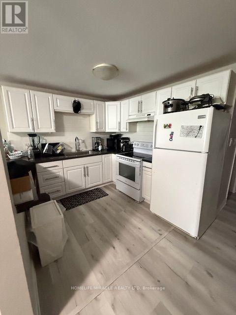 1 - 9 Ellen Street, Mississauga, Ontario  L5M 1R8 - Photo 3 - W13830038