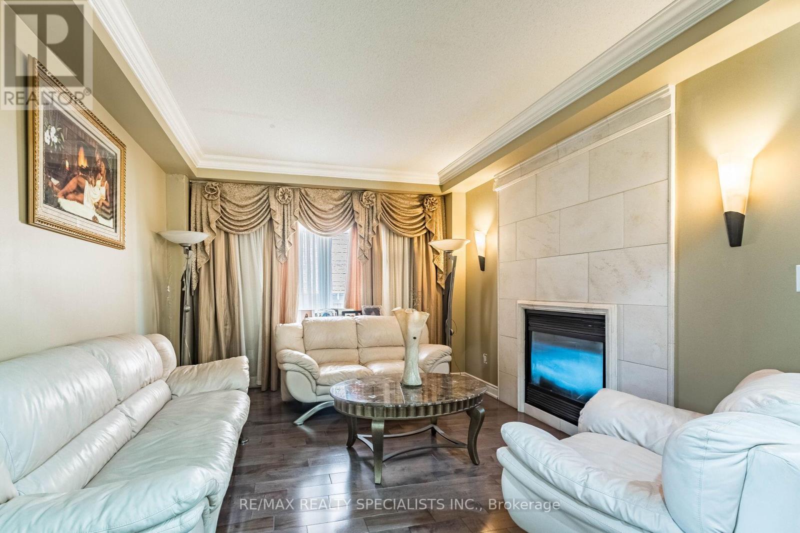 49 Maisonneuve Boulevard, Brampton, Ontario  L6P 1Y7 - Photo 11 - W13830048