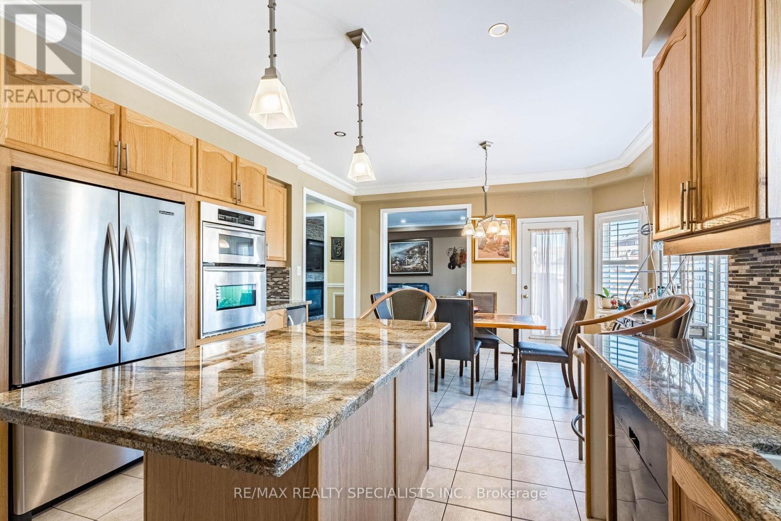 49 Maisonneuve Boulevard, Brampton, Ontario  L6P 1Y7 - Photo 23 - W13830048