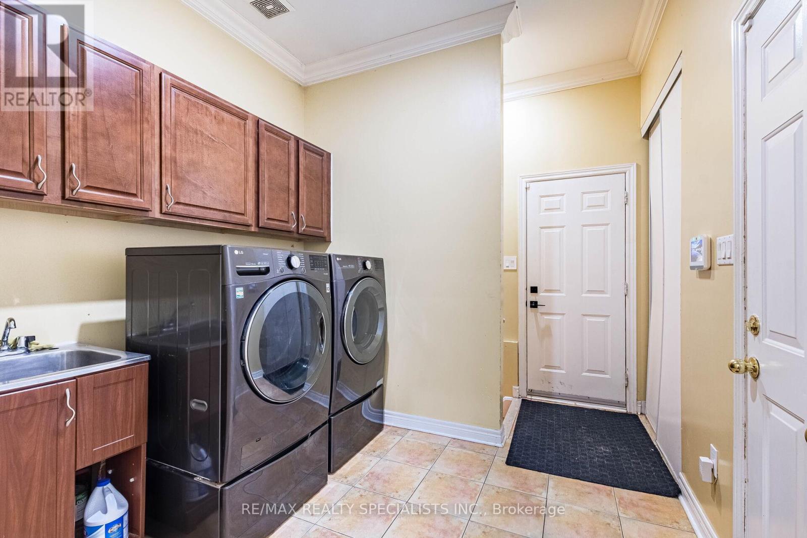 49 Maisonneuve Boulevard, Brampton, Ontario  L6P 1Y7 - Photo 25 - W13830048