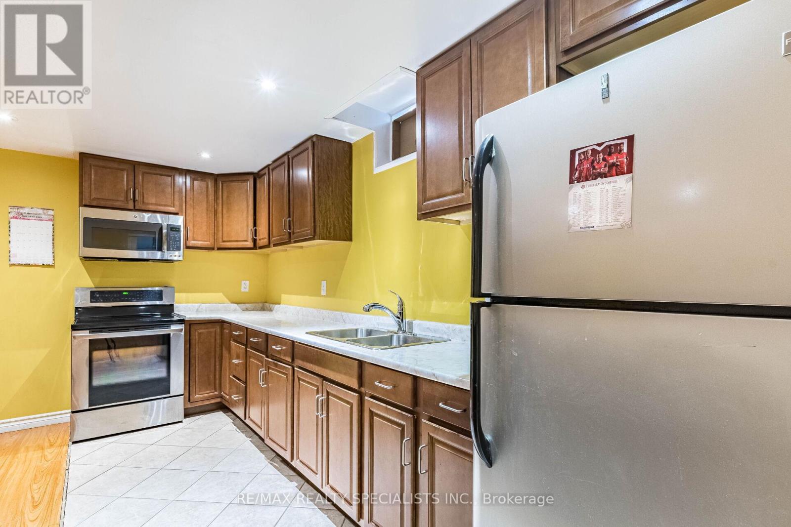49 Maisonneuve Boulevard, Brampton, Ontario  L6P 1Y7 - Photo 43 - W13830048