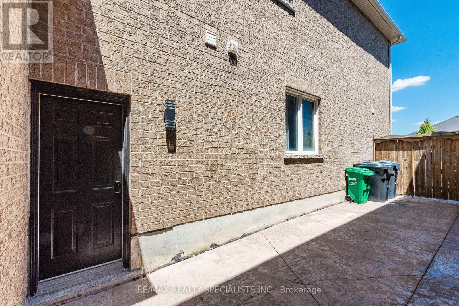 49 Maisonneuve Boulevard, Brampton, Ontario  L6P 1Y7 - Photo 50 - W13830048