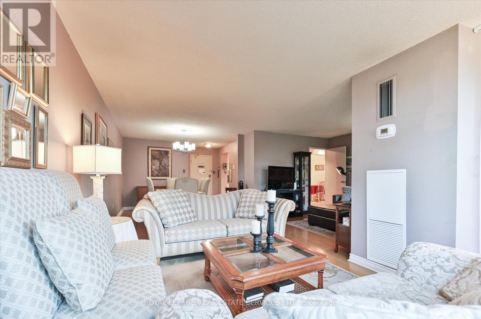 301 - 3100 Kirwin Avenue, Mississauga, Ontario L5A 3S6 - Photo 11 - W13830060