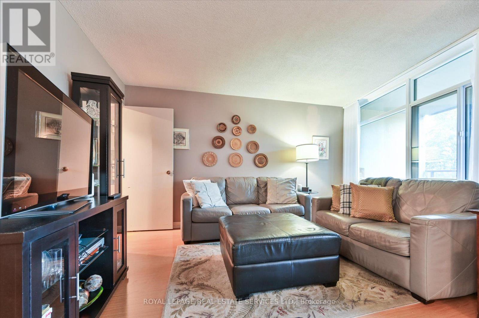301 - 3100 Kirwin Avenue, Mississauga, Ontario L5A 3S6 - Photo 14 - W13830060