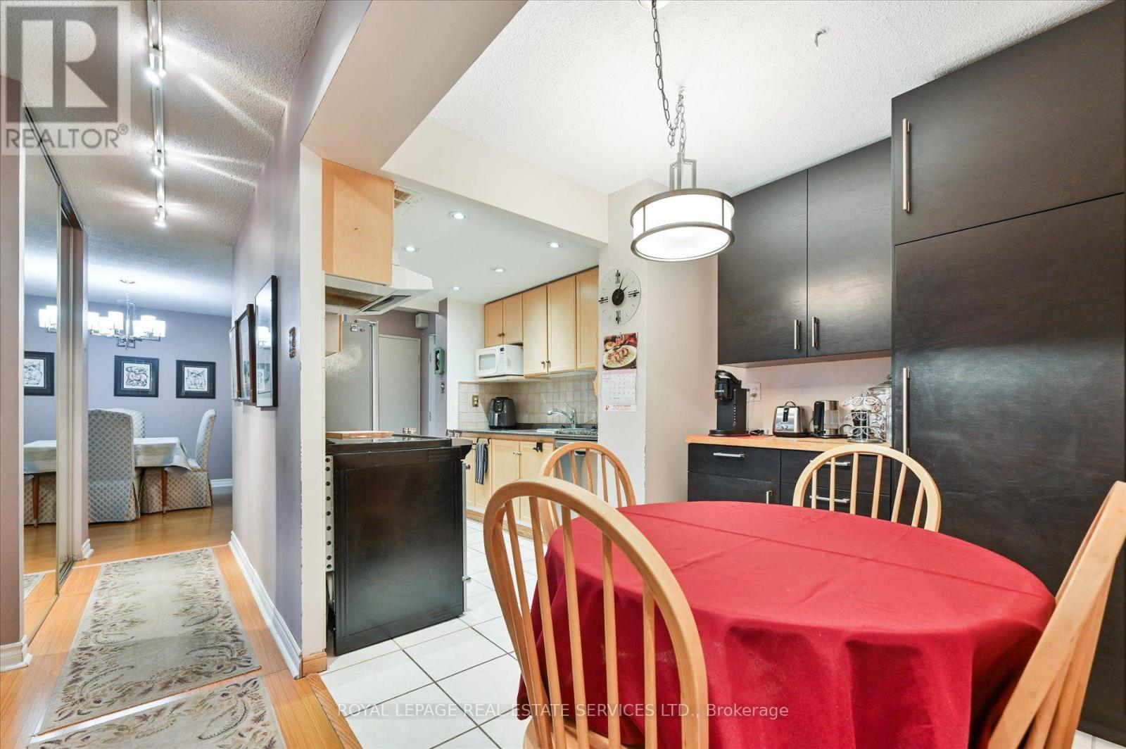 301 - 3100 Kirwin Avenue, Mississauga, Ontario L5A 3S6 - Photo 17 - W13830060