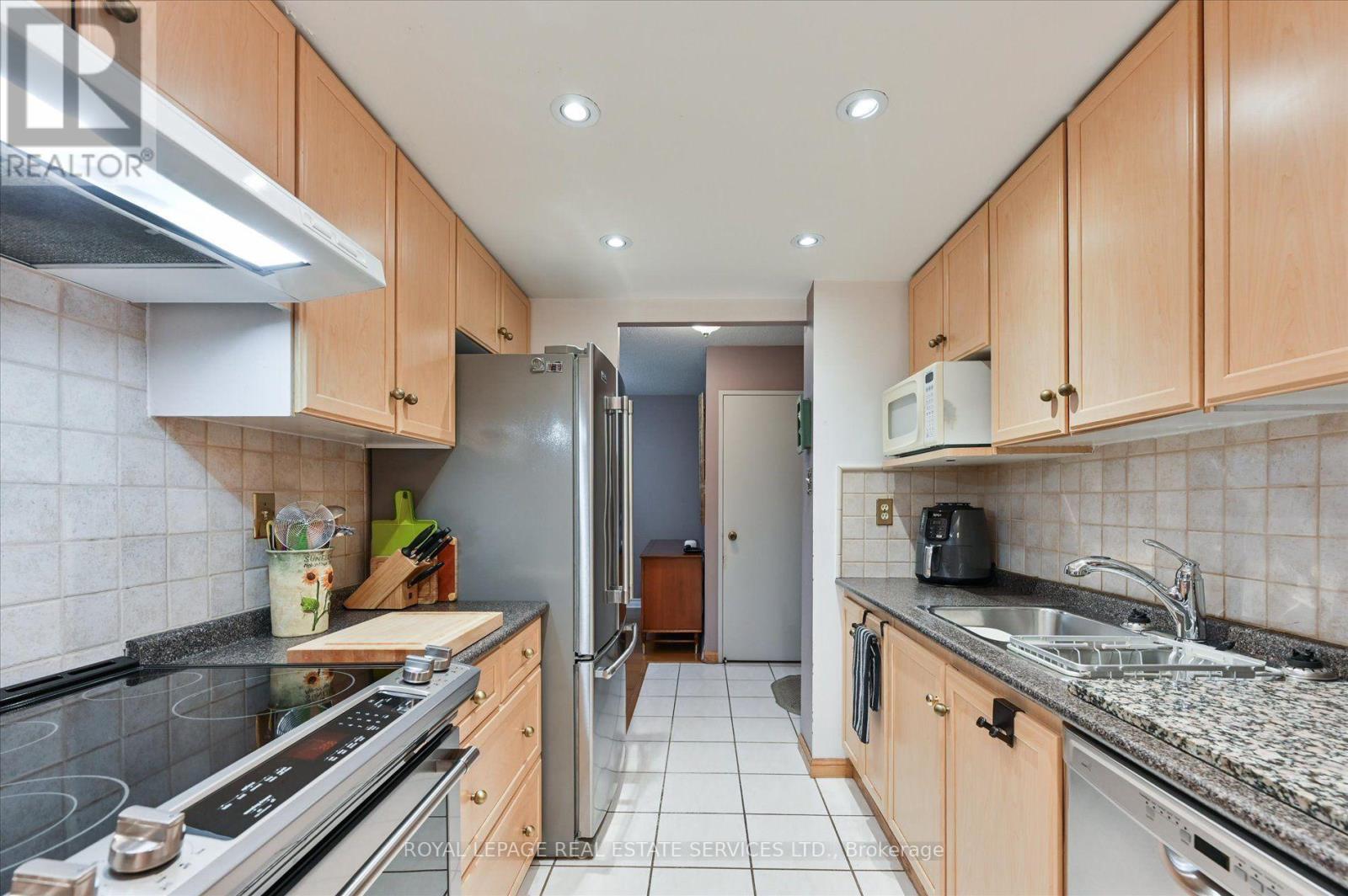 301 - 3100 Kirwin Avenue, Mississauga, Ontario L5A 3S6 - Photo 21 - W13830060